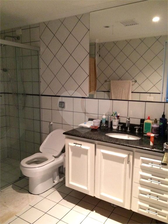 Apartamento à venda com 3 suítes em Vila Suzana, São Paulo, SP