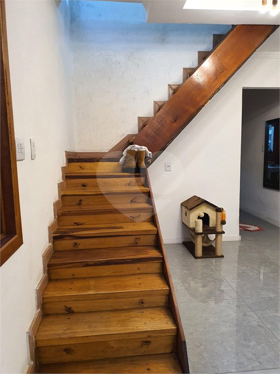 Sobrado à venda com 2 quartos, sendo 1 suíte, em Jardim Meliunas, São Paulo, SP
