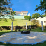 Casa à venda com 5 quartos, sendo 2 suítes, no condomínio Residencial Jardim Primavera, Louveira - SP