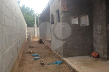 Casa à venda com 4 quartos, sendo 2 suítes,  no condomínio Acmti - Colinas do Mosteiro, Terras de Itaici e Recanto dos Pássaros, Indaiatuba - SP