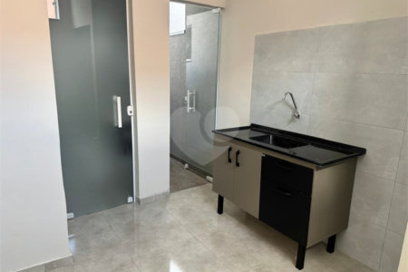 Sobrado à venda com 3 quartos, sendo 1 suíte,  no Centro, Itapetininga, SP