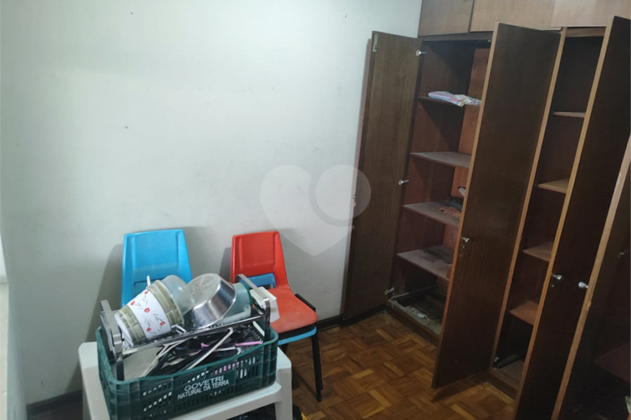Casa à venda com 4 quartos, sendo 2 suítes, no condomínio Chácara das Rosas, São Paulo - SP