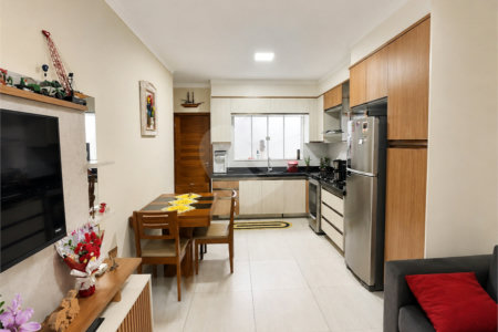 Casa à venda com 2 quartos, sendo 1 suíte, em Cidade Boa Vista, Suzano, SP