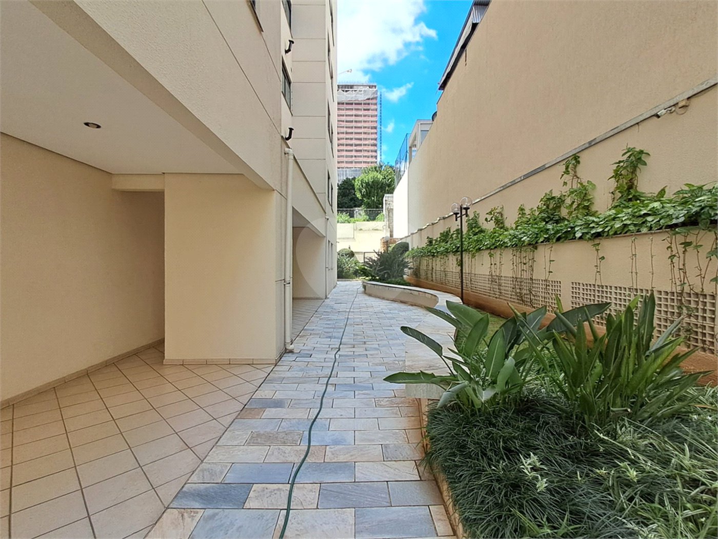Apartamento à venda com 2 quartos, sendo 1 suíte, em Vila Pompéia, São Paulo, SP