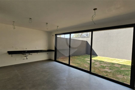 Casa à venda com 4 suítes no condomínio Cube Cidade Jardim, São Paulo - SP