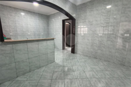 Sobrado à venda com 3 quartos, sendo 1 suíte, em Jardim D'abril, Osasco, SP