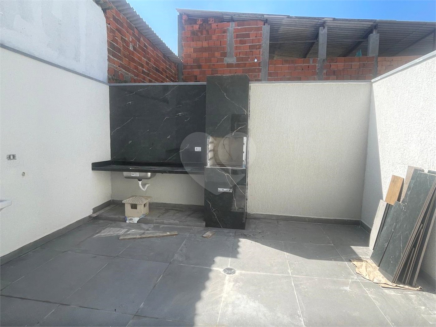 Casa à venda com 3 quartos, sendo 1 suíte,  em Jardim São Pedro, Mogi das Cruzes, SP