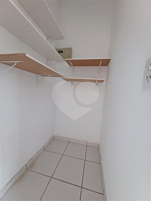 Sobrado à venda com 2 quartos em Jardim Ana Maria, Sorocaba, SP