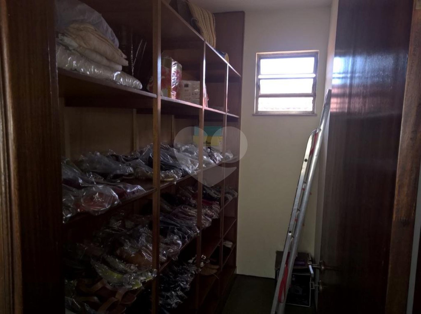 Sobrado à venda com 4 quartos, sendo 2 suítes, em Saúde, São Paulo, SP