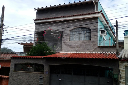 Vendo excelente Casa de 3 quartos em Campo Grande