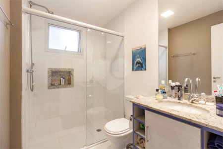 Apartamento à venda com 3 suítes em Parque Reboucas, São Paulo, SP