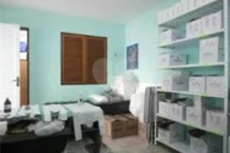 Sobrado à venda com 3 quartos, sendo 1 suíte, em Lar São Paulo, São Paulo, SP