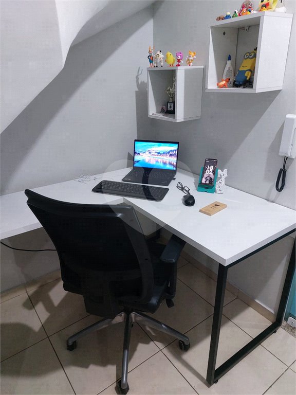 Casa à venda com 2 suítes no condomínio Villa Dell Victor, São Paulo - SP