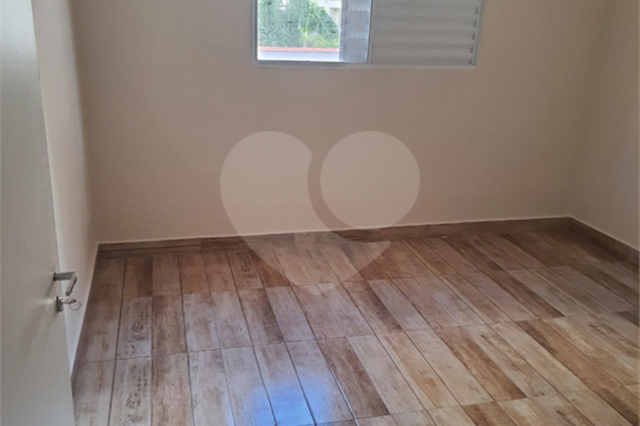 Sobrado à venda com 2 quartos em Vila Romero, São Paulo, SP