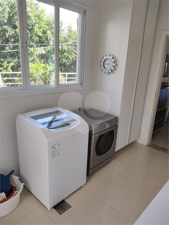 Casa à venda com 3 suítes no condomínio Estância Marambaia, Vinhedo - SP