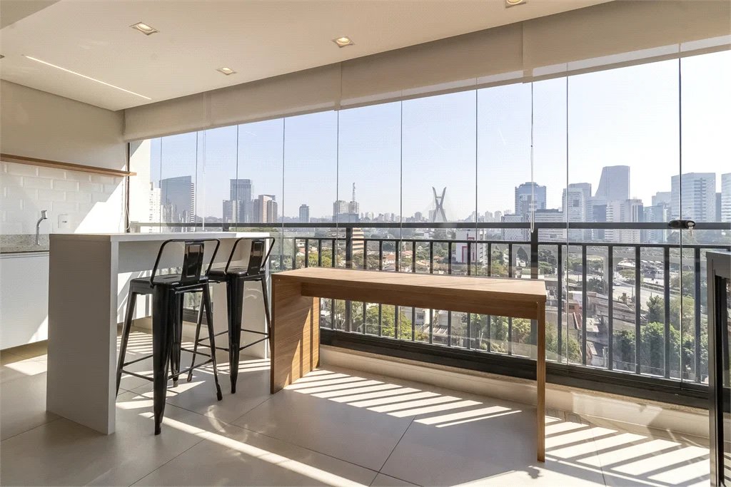 Apartamento à venda com 1 quarto em Vila Cordeiro, São Paulo, SP
