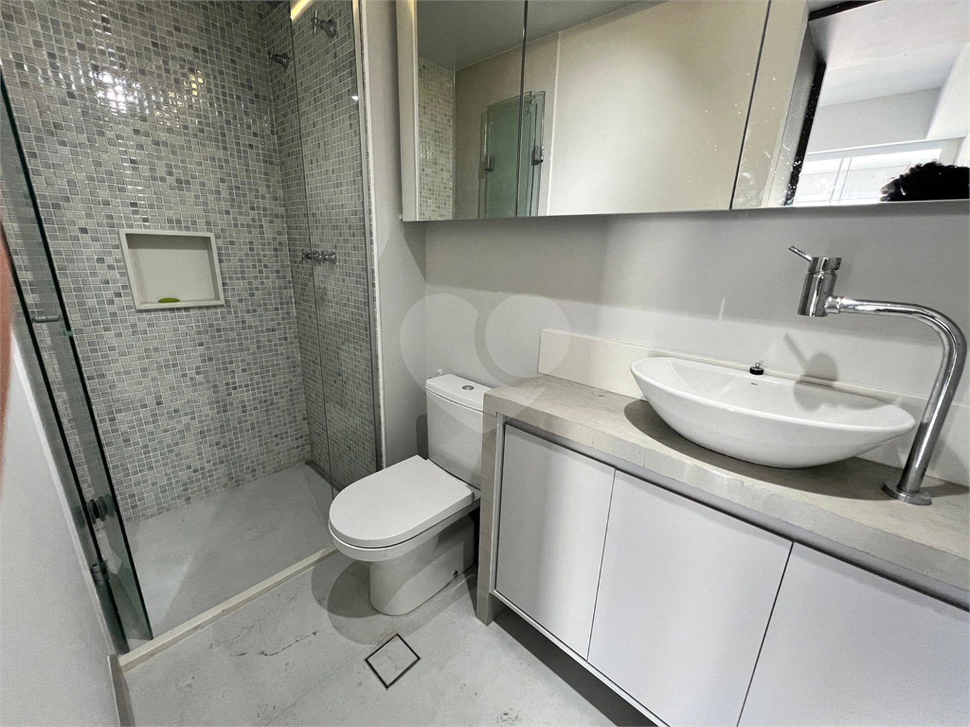 Apartamento à venda com 2 suítes em Indianópolis, São Paulo, SP