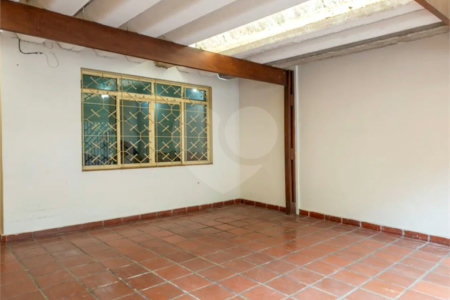Casa com 150m², 4 quartos, 3 vagas, disponível para locação na Vila Clementino