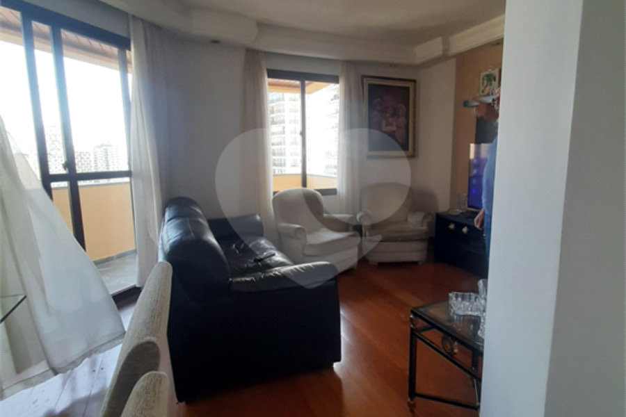 Apartamento à venda com 3 quartos, sendo 1 suíte, em Santana, São Paulo, SP