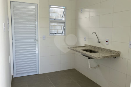 Casa à venda com 3 quartos, sendo 1 suíte,  no condomínio Residencial Vila Amarone, Sorocaba - SP