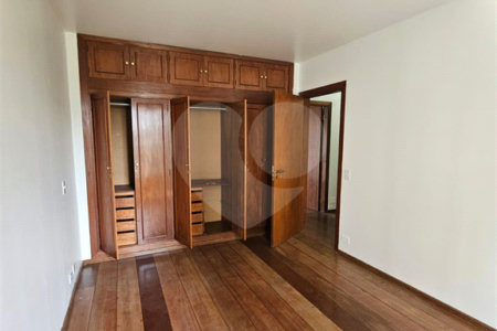 Apartamento à venda com 4 quartos, sendo 2 suítes,  em Jardim Parque Morumbi, São Paulo, SP