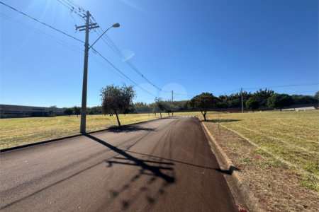 Terreno Comercial á venda em Parque Tecnológico Damha II em São Carlos.