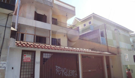 Sobrado à venda com 3 quartos, sendo 2 suítes,  em Vila Mazzei, São Paulo, SP