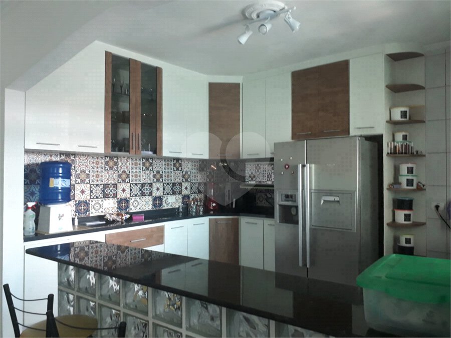 Casa à venda com 4 quartos, sendo 2 suítes, em Jardim Rosina, São Paulo, SP