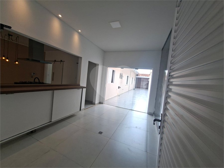 Casa à venda ou para alugar com 3 quartos, sendo 1 suíte, em Vila Aparecida, Itapetininga, SP