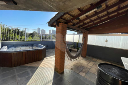 Casa à venda com 3 quartos, sendo 1 suíte, no condomínio Residencial Via Veneto, São Paulo - SP