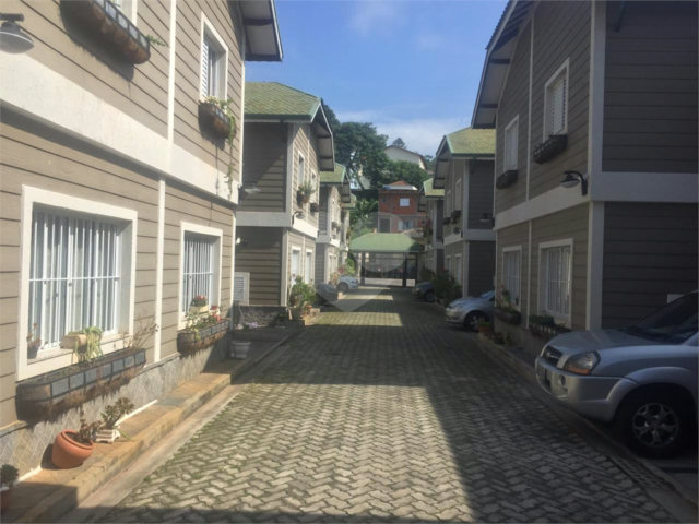 Casa à venda com 2 quartos, sendo 1 suíte,  no condomínio Residencial Vila da Serra, São Paulo - SP