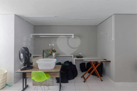 Apartamento à venda com 2 quartos, sendo 1 suíte,  em Vila Andrade, São Paulo, SP