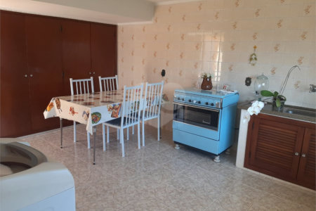 Casa à venda com 3 quartos, sendo 1 suíte, no Centro, Vinhedo, SP