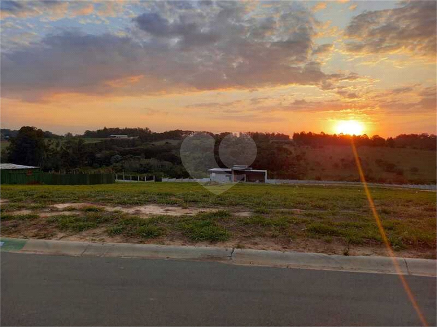 Terreno à venda no condomínio Reserva Petrus, Indaiatuba - SP
