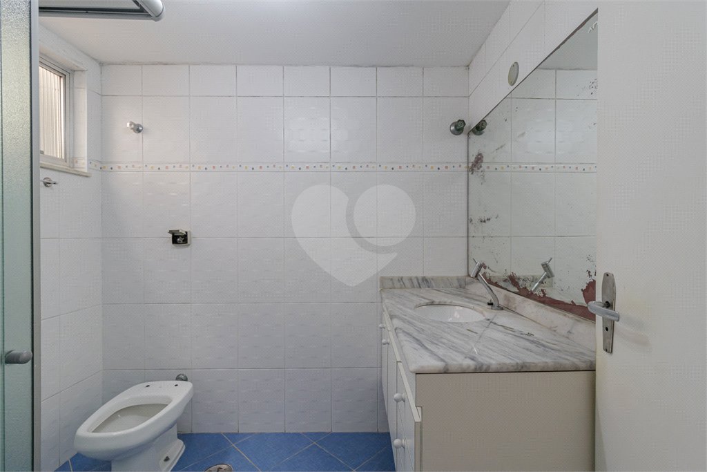 Casa Térrea à venda com 4 quartos, sendo 2 suítes, em Bosque da Saúde, São Paulo, SP