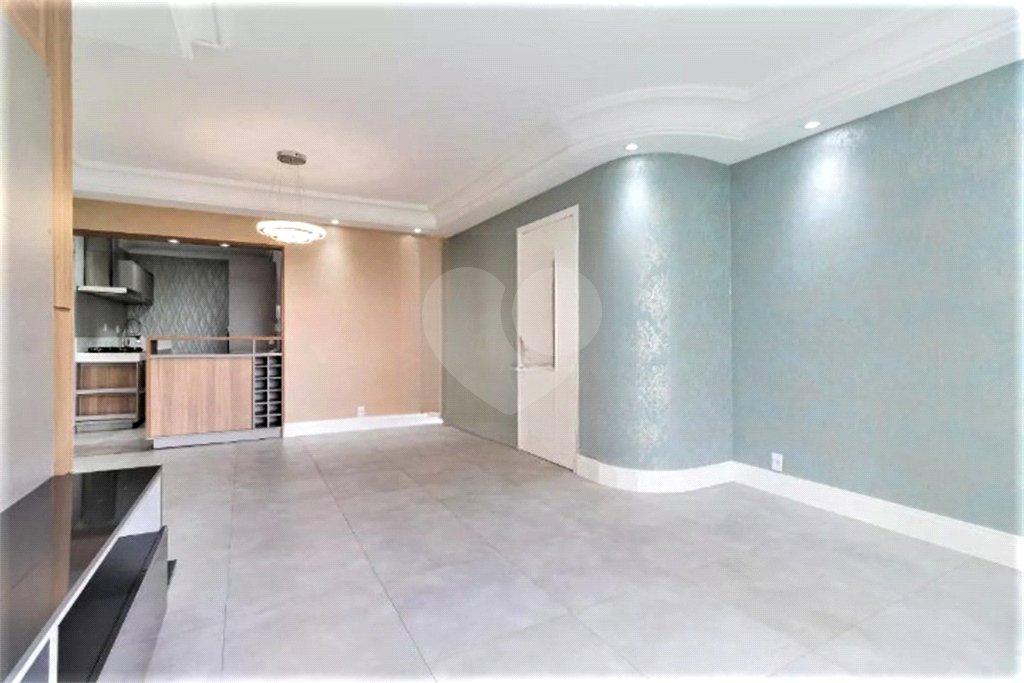 Apartamento à venda com 3 quartos, sendo 1 suíte,  em Jardim Marajoara, São Paulo, SP