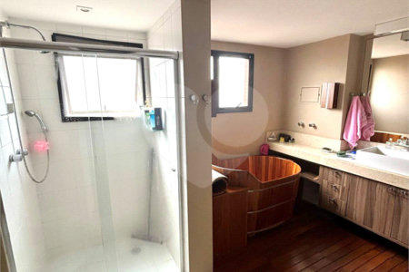 Apartamento à venda com 3 suítes em Granja Julieta, São Paulo, SP