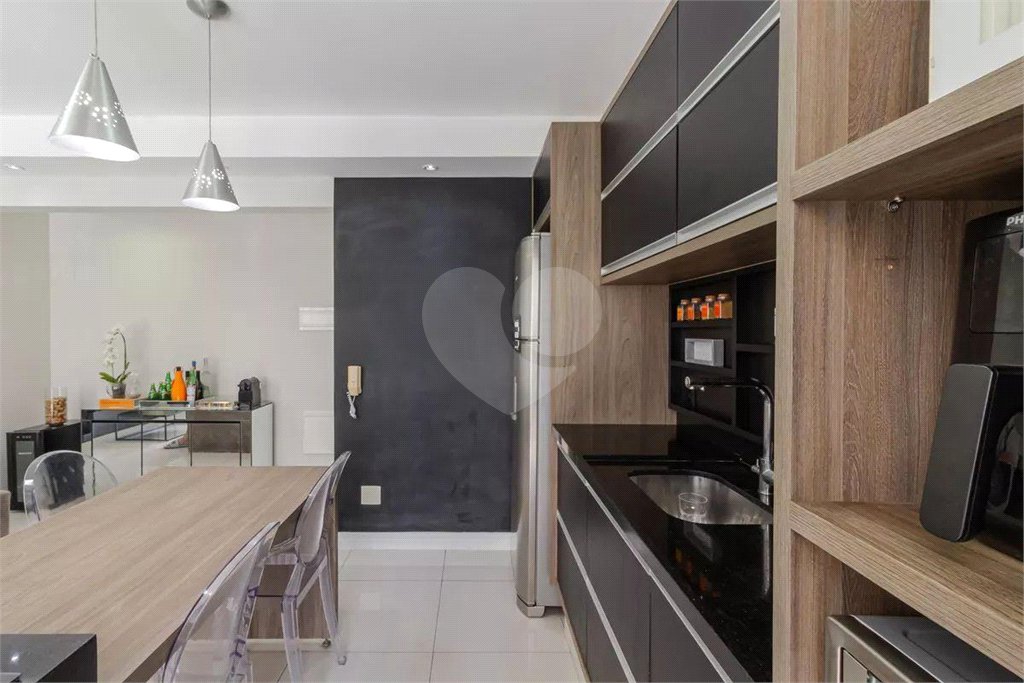 Apartamento à venda com 2 quartos, sendo 1 suíte,  em Vila Andrade, São Paulo, SP