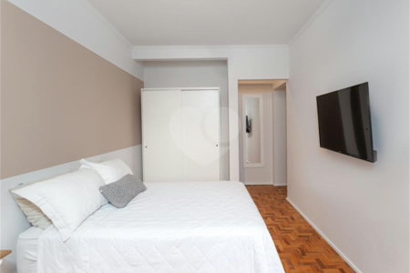 Apartamento à venda com 4 quartos, sendo 2 suítes, em Pinheiros, São Paulo, SP