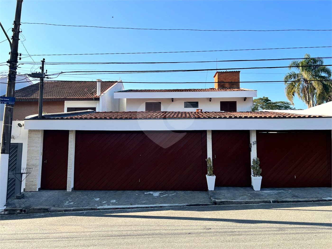 Casa à venda com 4 quartos, sendo 3 suítes, em Chácara Monte Alegre, São Paulo, SP