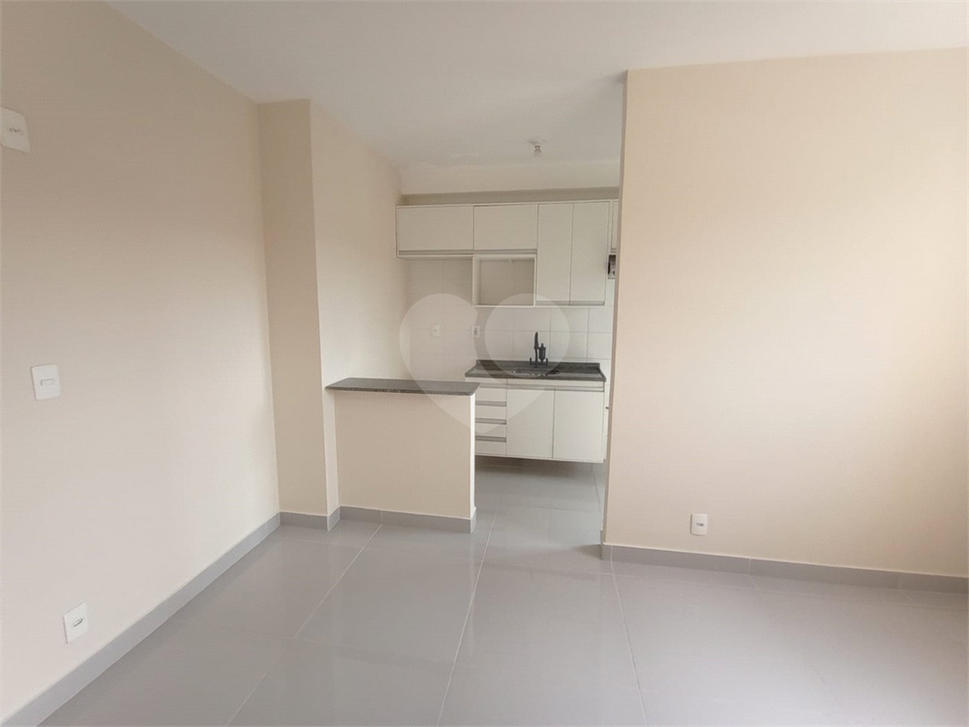 Apartamento à venda com 2 quartos em Jardim Bela Vista, Itapetininga, SP