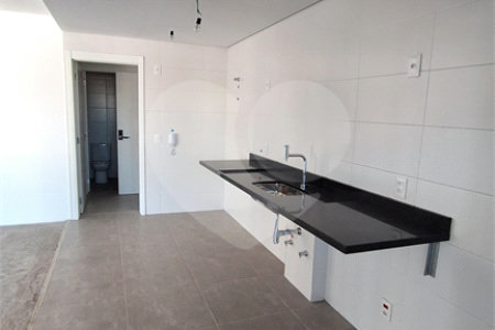 Apartamento à venda com 3 suítes em Vila Romana, São Paulo, SP