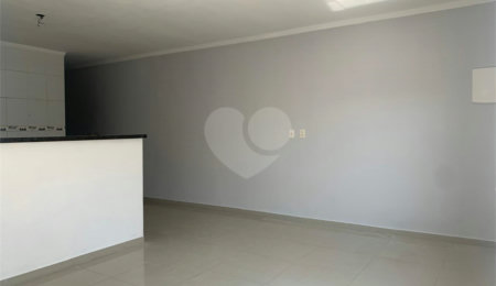 Sobrado à venda com 3 quartos, sendo 1 suíte,  em Nova Cerejeira, Atibaia, SP
