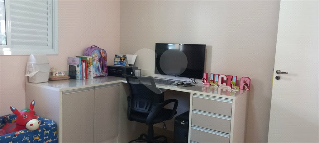 Casa à venda com 3 quartos, sendo 1 suíte, no condomínio Sausalito, Mairiporã - SP