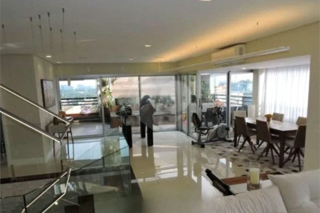 Cobertura para alugar com 4 quartos, sendo 3 suítes,  em Vila Morse, São Paulo, SP