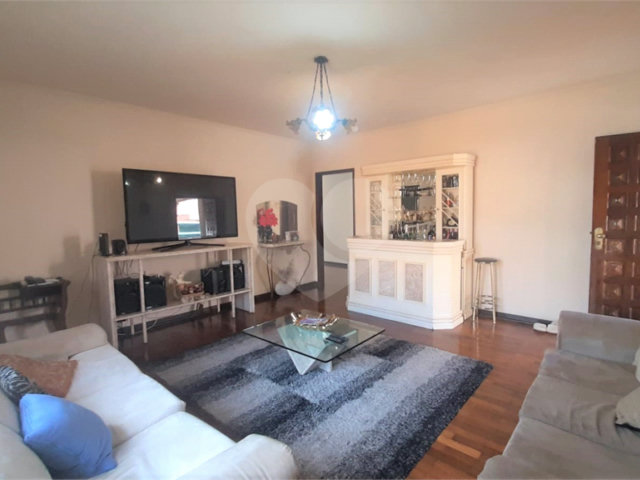 Casa de Vila à venda com 3 quartos, sendo 1 suíte,  em City Campo Grande, São Paulo, SP