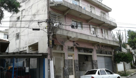 Prédio à venda com 3 quartos, sendo 2 suítes,  em Vila Nivi, São Paulo, SP