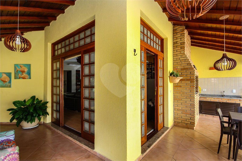 Casa à venda com 5 quartos, sendo 3 suítes, em City América, São Paulo, SP