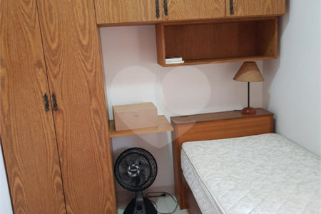 Sobrado à venda com 3 quartos, sendo 1 suíte,  em Jardim Olympia, São Paulo, SP