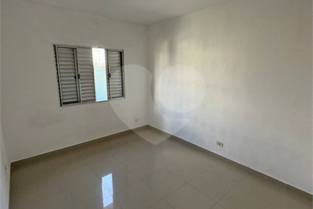 Sobrado à venda com 2 quartos em Jardim Monte Cristo, Suzano, SP